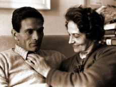 Pasolini con la madre